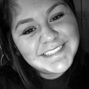 Meet your Posher, Corina